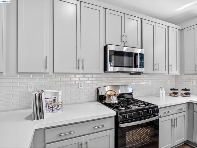 34907 Limestone Ct, Union City, CA 94587