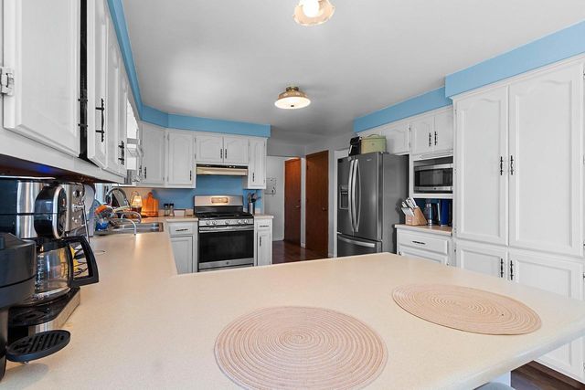 8895 US HWY 141, Lena, WI 54139