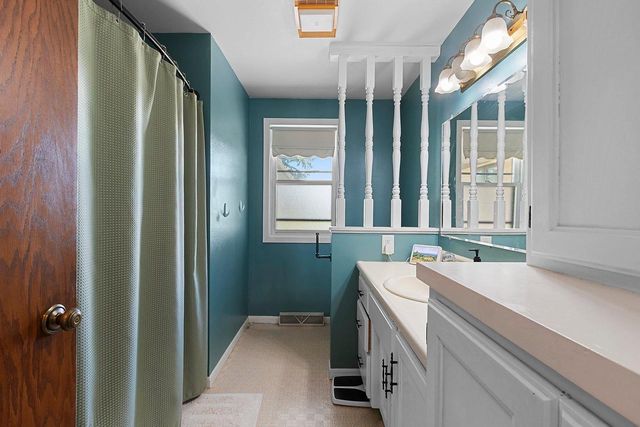 8895 US HWY 141, Lena, WI 54139