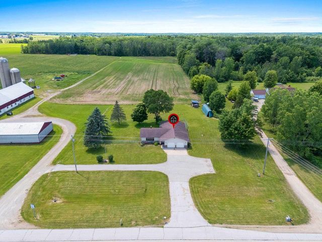 8895 US HWY 141, Lena, WI 54139