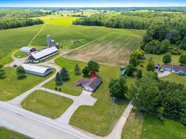 8895 US HWY 141, Lena, WI 54139