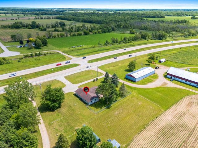 8895 US HWY 141, Lena, WI 54139