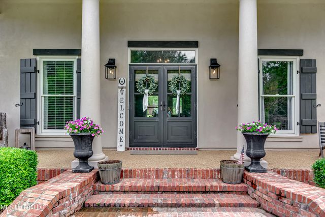 126 Beaufort Circle, Madison, MS 39110
