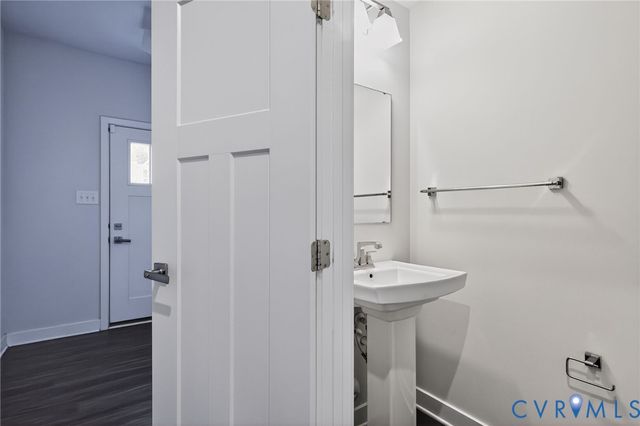 11325 Winding Brook Terrace Dr, Hanover, VA 23005