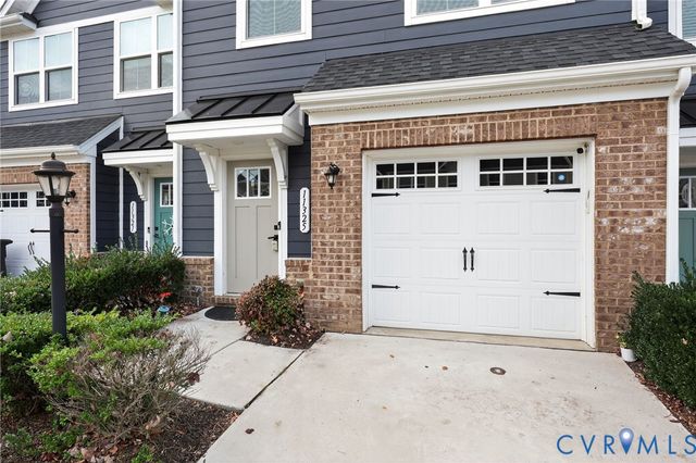 11325 Winding Brook Terrace Dr, Hanover, VA 23005