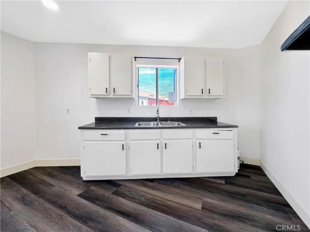 1400 W 65th, Los Angeles, CA 90047