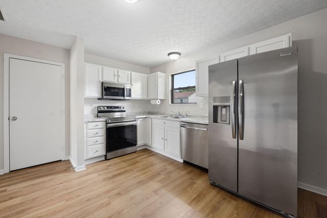 4628 Parkwick Drive, Columbus, OH 43228