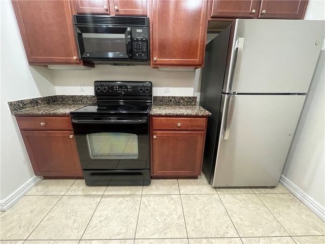 2814 W Valley West Court, Rogers, AR 72756