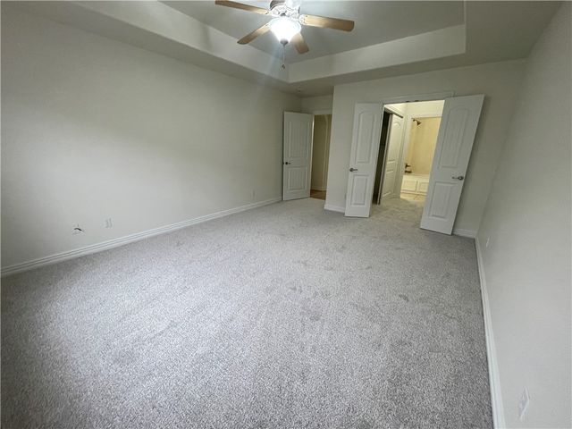 2814 W Valley West Court, Rogers, AR 72756