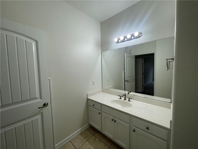 2814 W Valley West Court, Rogers, AR 72756