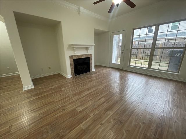 2814 W Valley West Court, Rogers, AR 72756