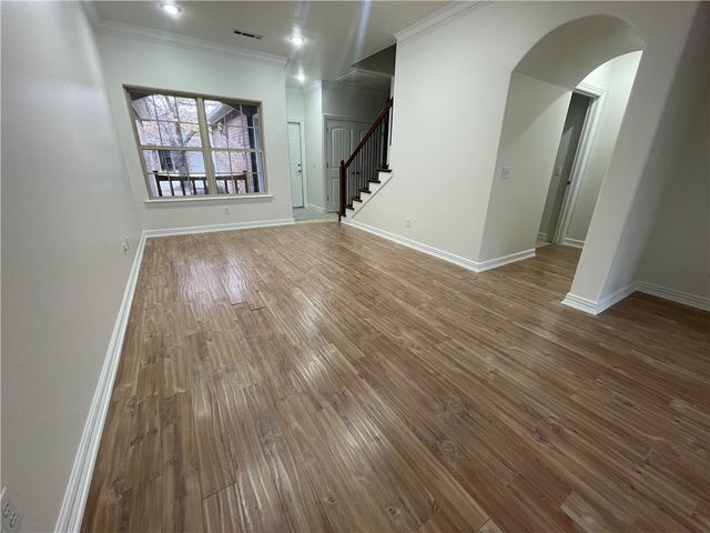 2814 W Valley West Court, Rogers, AR 72756