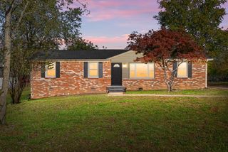 208 Dale Ter, Clarksville, TN 37042