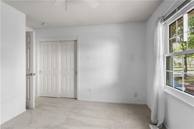 3997 Valley Court B, Winston-salem, NC 27106