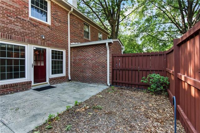 3997 Valley Court B, Winston-salem, NC 27106