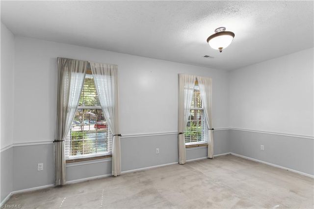 3997 Valley Court B, Winston-salem, NC 27106