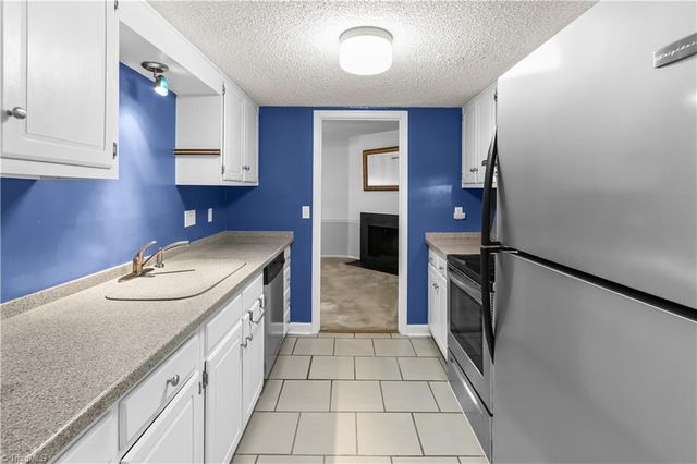 3997 Valley Court B, Winston-salem, NC 27106
