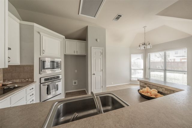 2900 Dunbar Drive, Mckinney, TX 75072