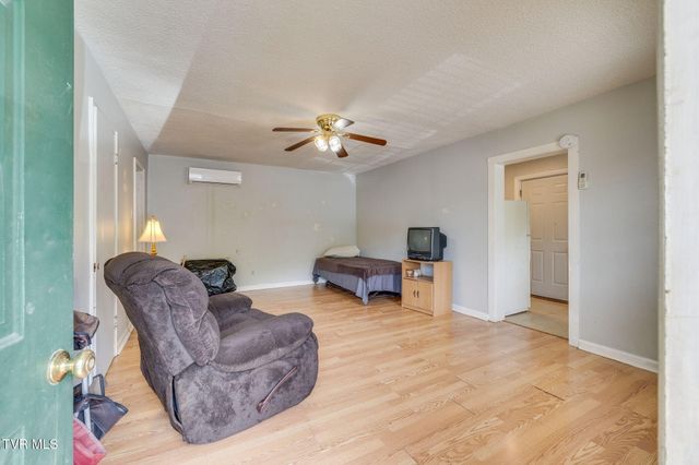 4006 Memorial Boulevard, Kingsport, TN 37664