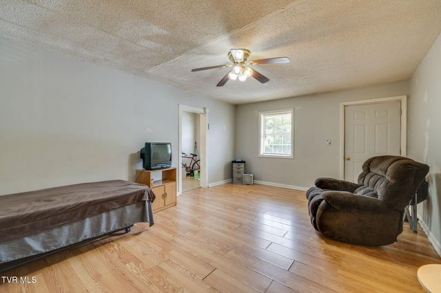 4006 Memorial Boulevard, Kingsport, TN 37664