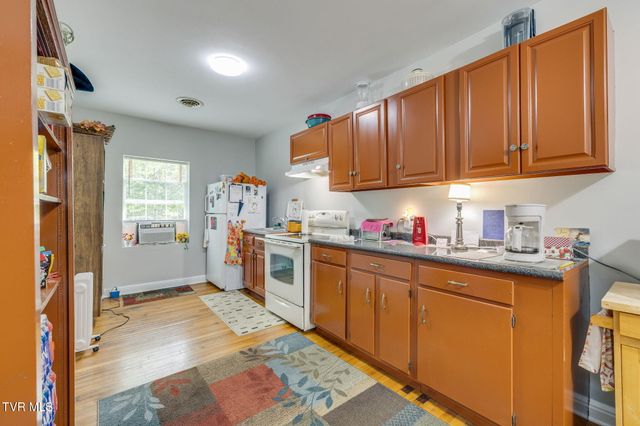 4006 Memorial Boulevard, Kingsport, TN 37664