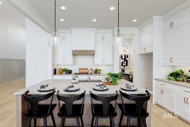 13265 N Spring Creek Way, Boise, ID 83714