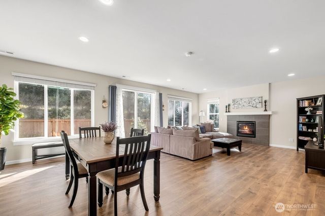 19119 106th Avenue Ct E, Puyallup, WA 98374