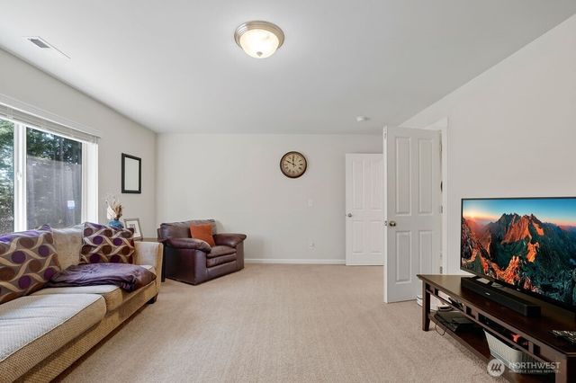 19119 106th Avenue Ct E, Puyallup, WA 98374