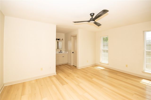 1019 Espana Dr, Portland, TX 78374