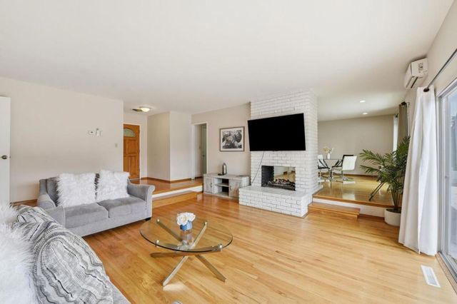 738 Sobrato Drive, Campbell, CA 95008