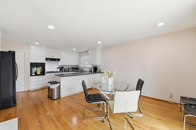 738 Sobrato Drive, Campbell, CA 95008