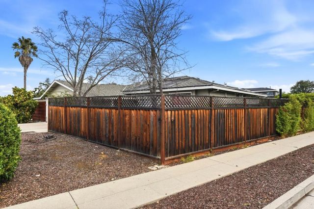 738 Sobrato Drive, Campbell, CA 95008