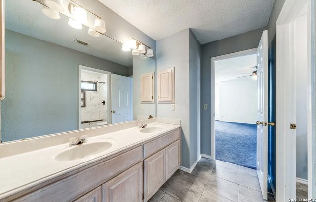 522 Chardonnet, San Antonio, TX 78232