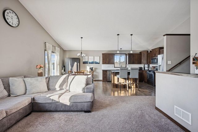 13110 7th Avenue S, Zimmerman, MN 55398