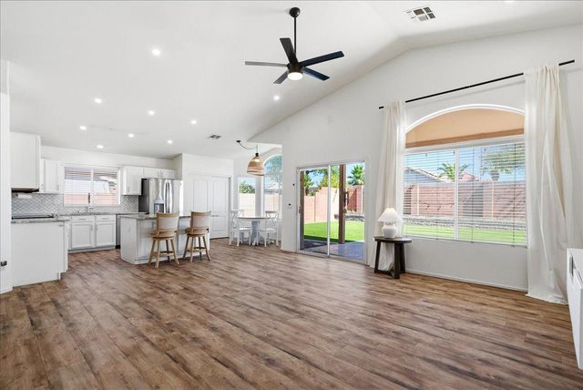4414 E Villa Rita Drive, Phoenix, AZ 85032