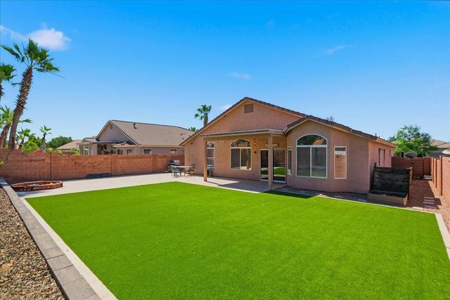 4414 E Villa Rita Drive, Phoenix, AZ 85032