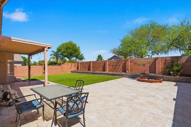 4414 E Villa Rita Drive, Phoenix, AZ 85032