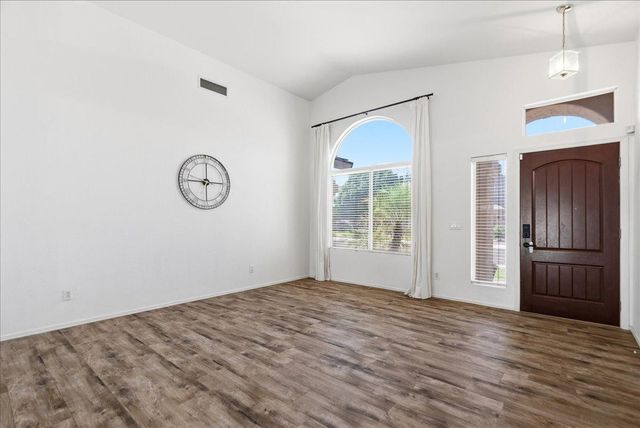 4414 E Villa Rita Drive, Phoenix, AZ 85032