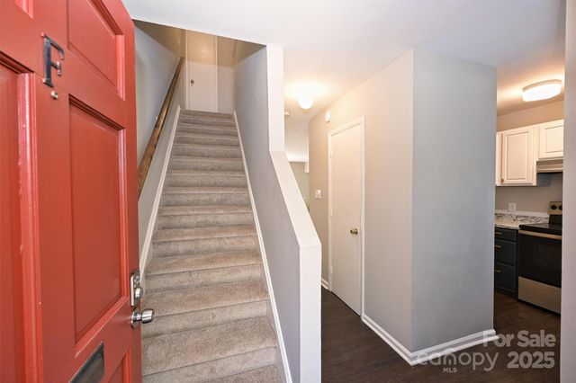 951 Hollywood Street F, Charlotte, NC 28211