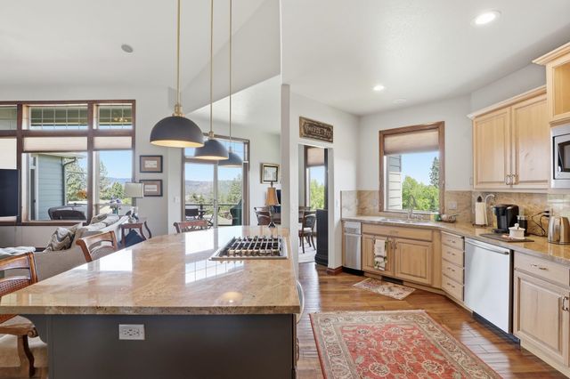 1824 W Blueberry Ln, Spokane, WA 99218