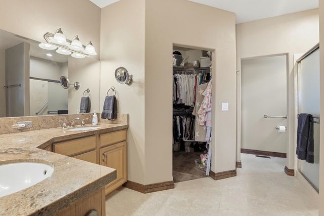 1824 W Blueberry Ln, Spokane, WA 99218