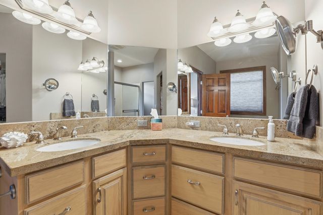 1824 W Blueberry Ln, Spokane, WA 99218