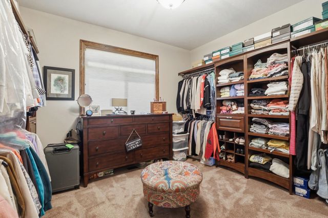 1824 W Blueberry Ln, Spokane, WA 99218