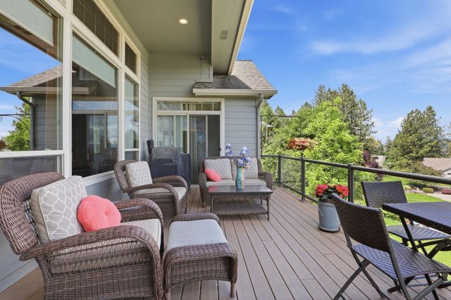 1824 W Blueberry Ln, Spokane, WA 99218