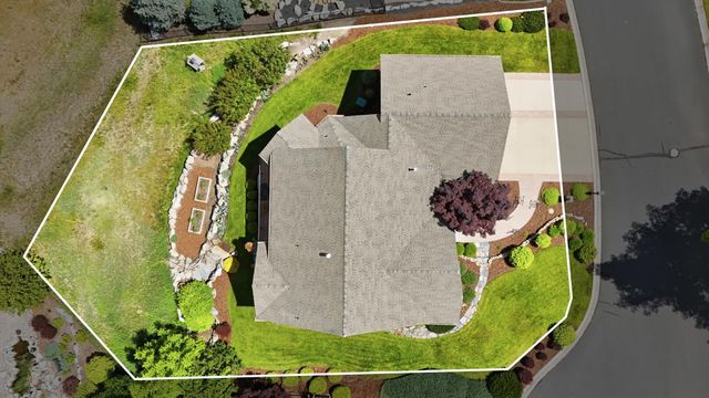 1824 W Blueberry Ln, Spokane, WA 99218