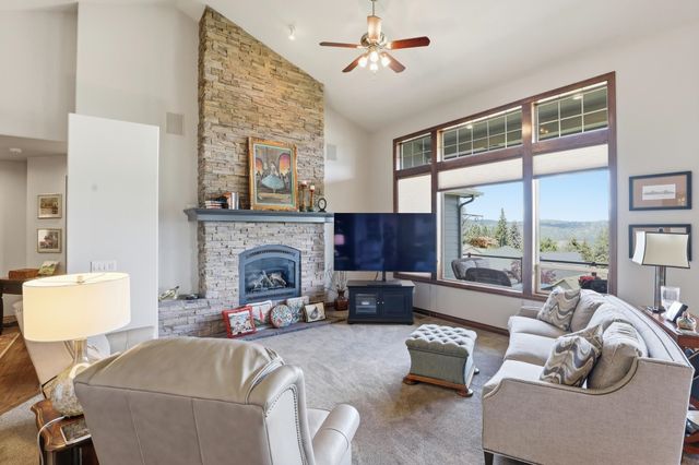 1824 W Blueberry Ln, Spokane, WA 99218