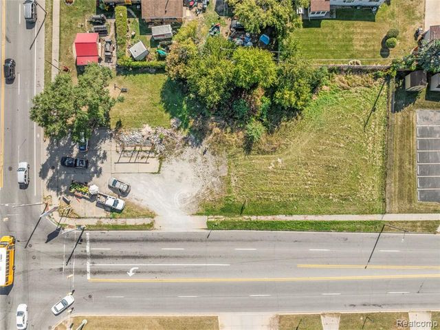 680 E Pierson Road, Flint, MI 48505