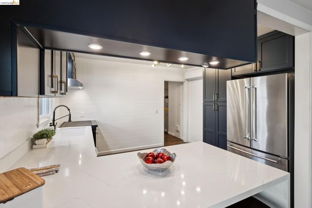 2564 35th Ave, Oakland, CA 94601