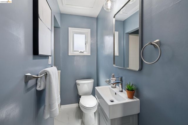 2564 35th Ave, Oakland, CA 94601