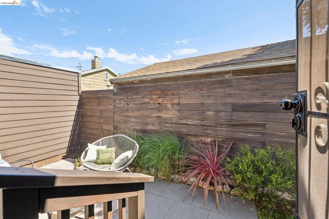 2564 35th Ave, Oakland, CA 94601